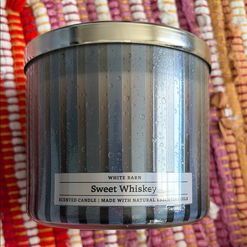 Bath and body works candle- sweet whiskey